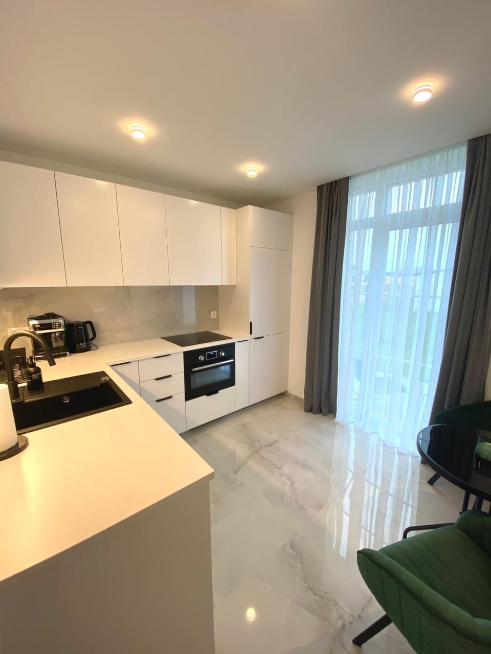 Kitchen or kitchenette, Dining area, pet friendly