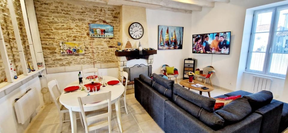 Cocon St Hilaire, maison familiale au coeur de Talmont Bed and Breakfast in Talmont-Saint-Hilaire
