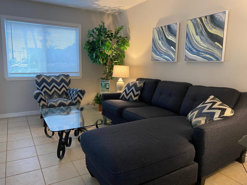 Southbay by the Gulf 91 only 75 Yards to Beach Townhome in the Heart of Destin House in Destin