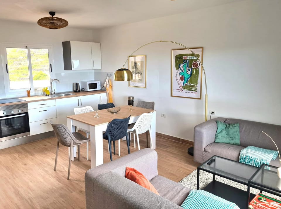 Kitchen or kitchenette, Living room, Dining area, kitchen