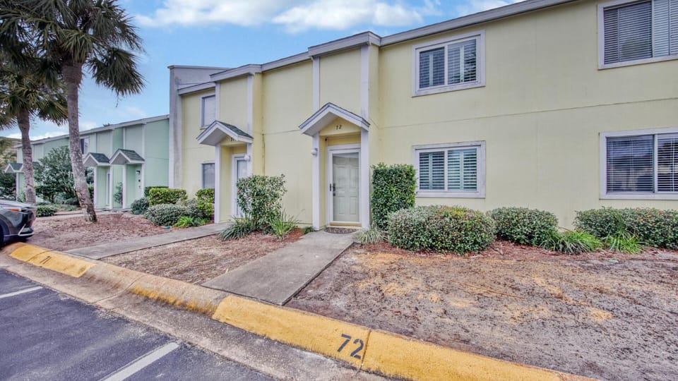 Southbay by the Gulf 72 a Remodeled Townhome With Private Beach Access only 75 Yards to the Beach House in Destin