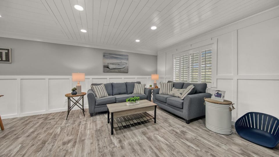 Southbay by the Gulf 72 a Remodeled Townhome With Private Beach Access only 75 Yards to the Beach House in Destin