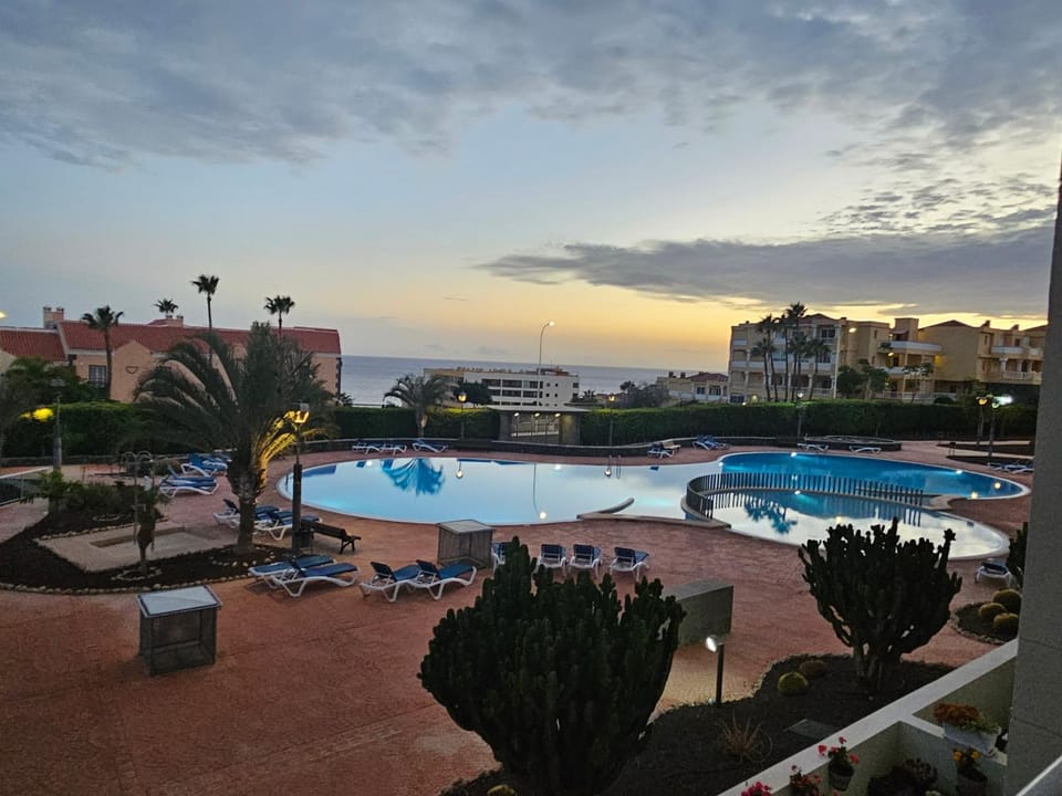 Pool view, Sea view, Sunset