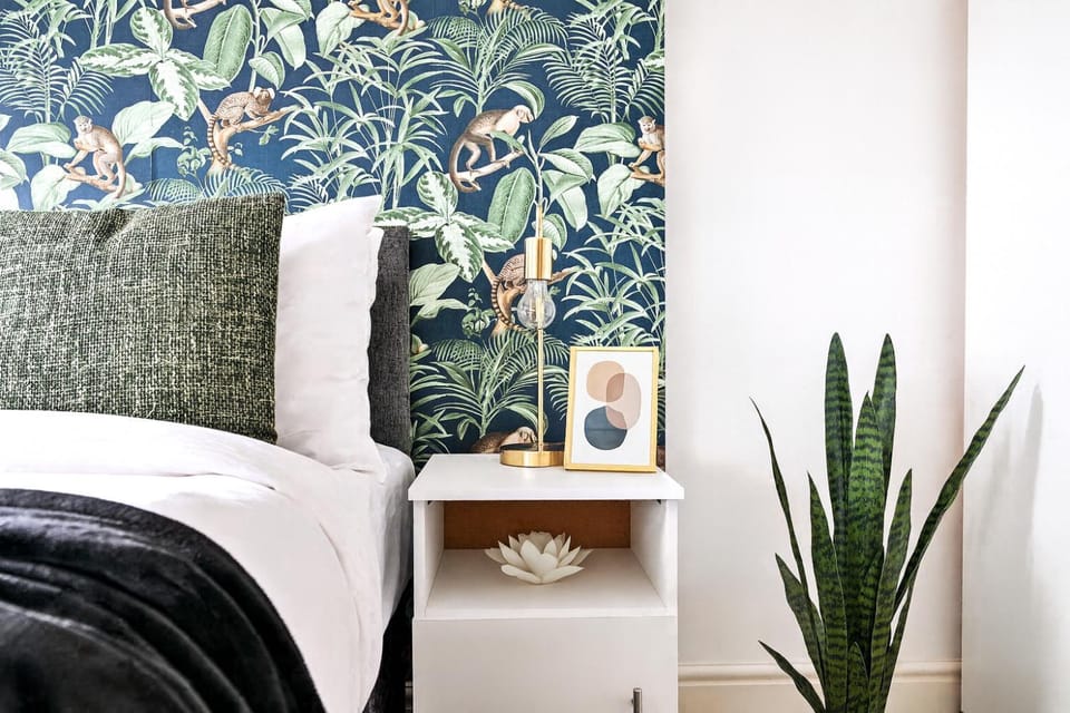 Bed, Photo of the whole room, Bedroom