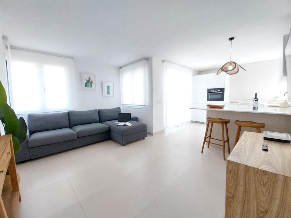 TV and multimedia, Kitchen or kitchenette, Seating area, Dining area