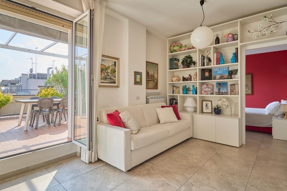 Library, Balcony/Terrace, Living room, Seating area, Dining area, Bedroom