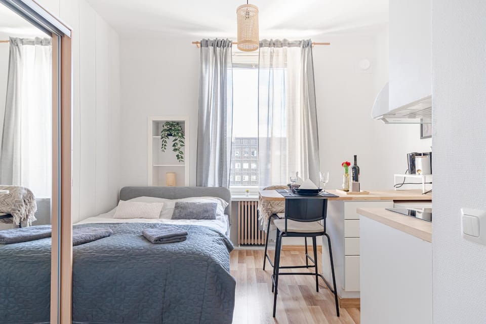 Kitchen or kitchenette, Living room, Dining area, minibar, wardrobe
