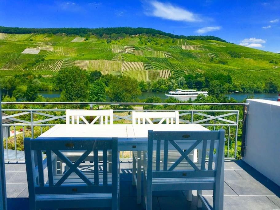 Natural landscape, Balcony/Terrace, Mountain view