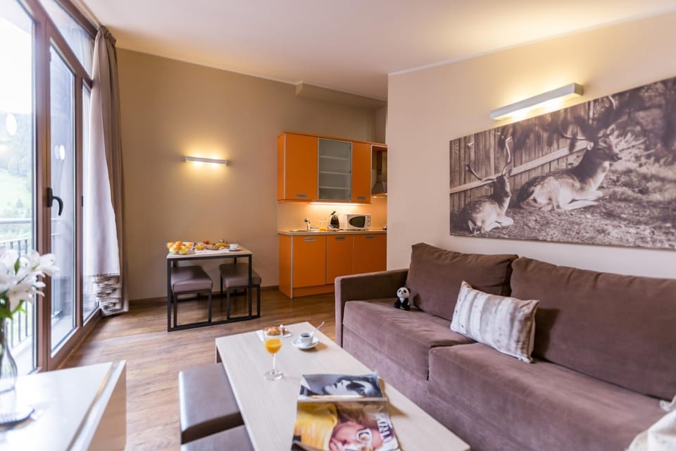 Kitchen or kitchenette, Living room, Dining area