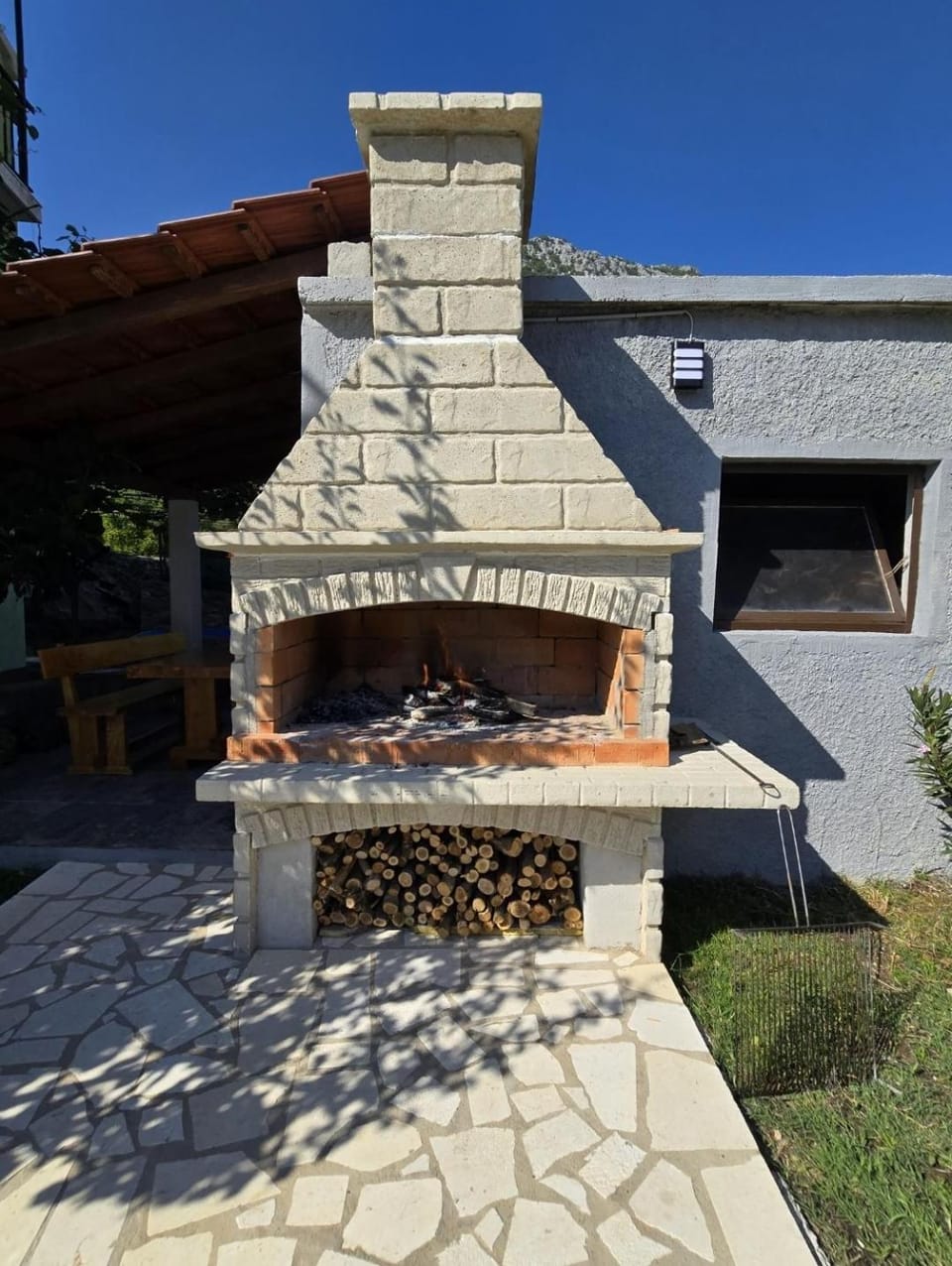Day, BBQ facilities