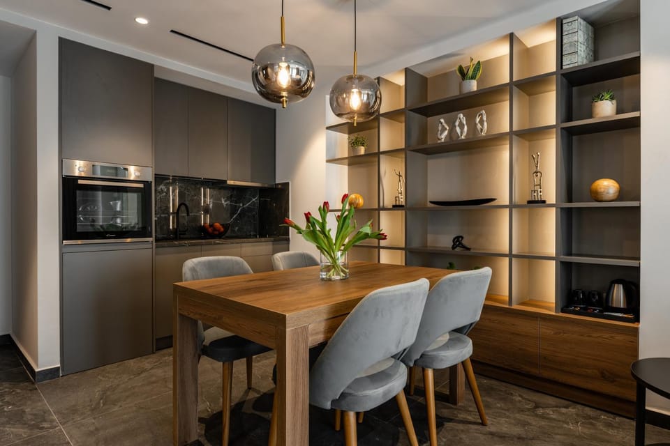 Coffee/tea facilities, Kitchen or kitchenette, Dining area