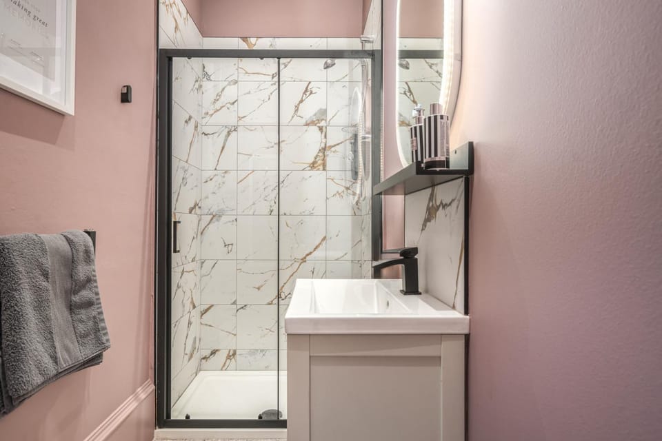 Shower, Bathroom