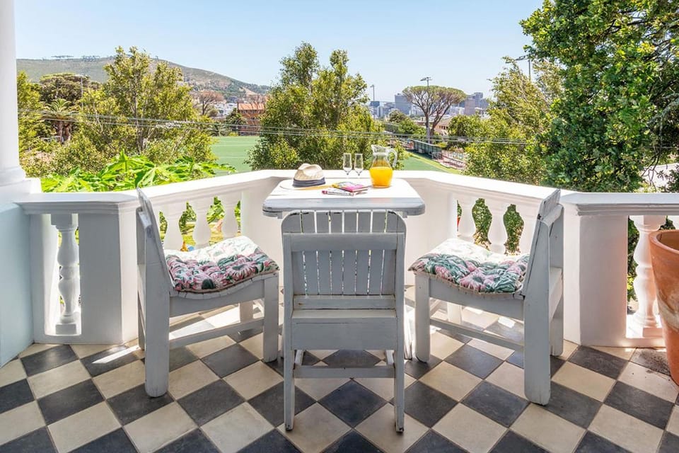 Villa Bianca B & B Bed and Breakfast in Cape Town