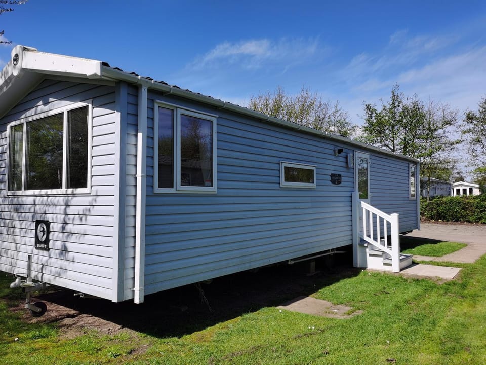 8Berth- SmartTV- CloseToBeach- FamilyFriendly Chalet in England