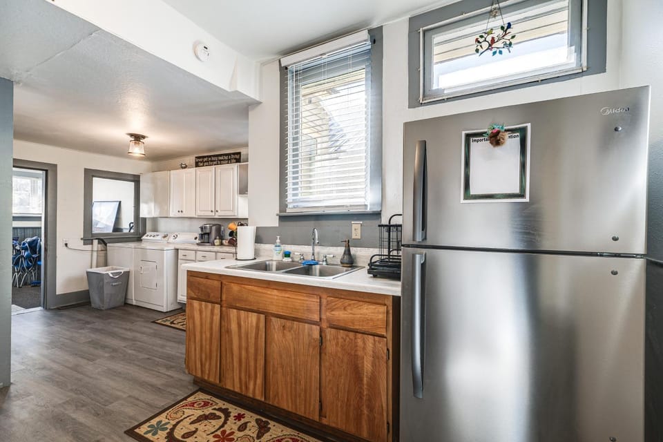 Close to Casinos + Trails: Historic Victor Cottage House in Victor