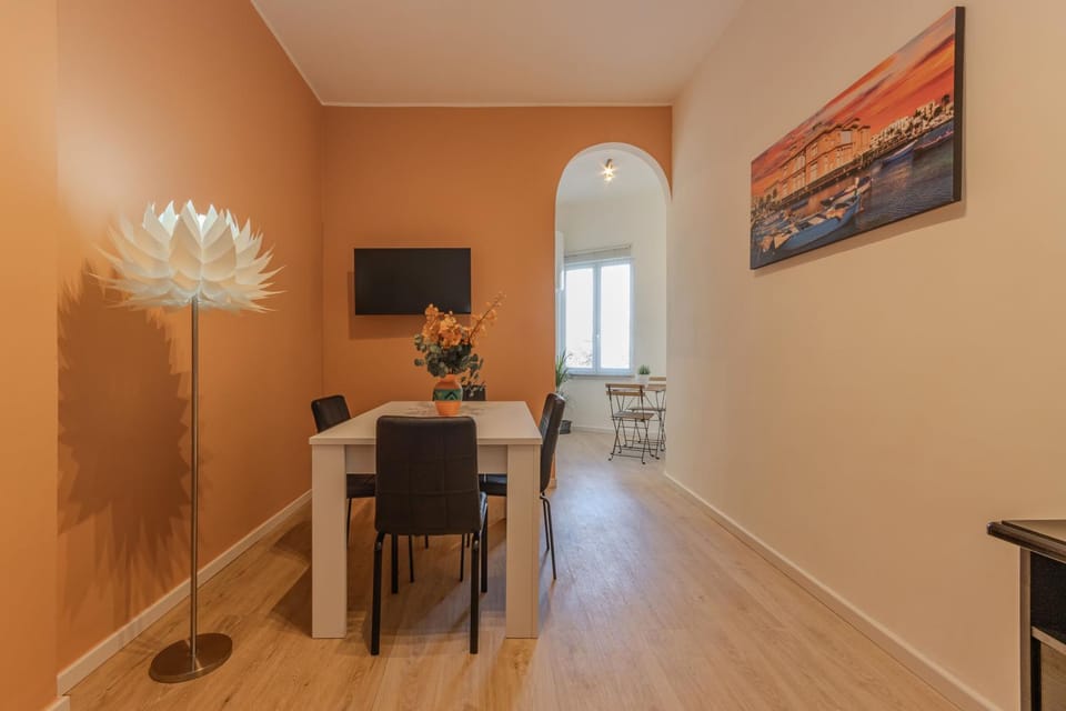 TV and multimedia, Living room, Seating area, Dining area, Evening entertainment