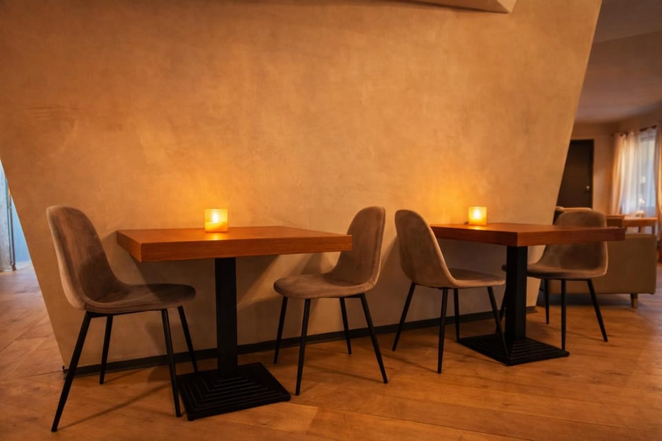 Communal lounge/ TV room, Dining area