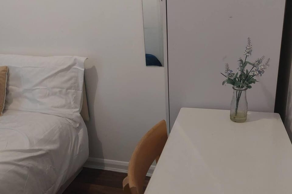 Apartment Sleeps 7 with Wifi Apartment in London Borough of Islington
