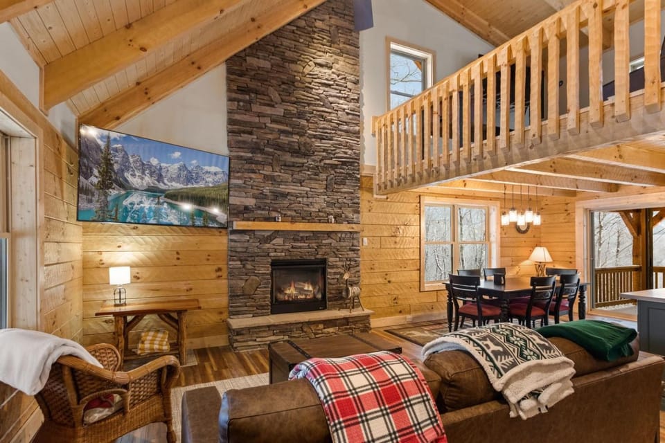 Cozy Rustic Cabin Cabin in Sugar Mountain