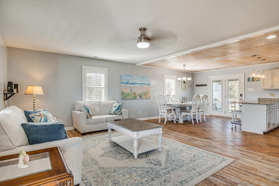 Pet-Friendly Beaufort Home w/ Private Yard House in Beaufort