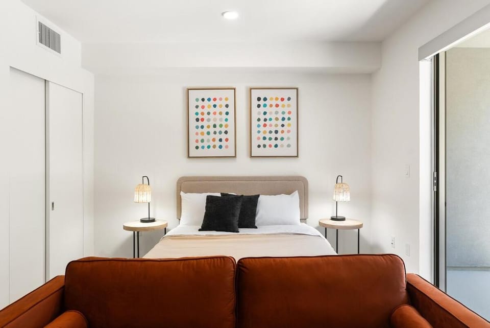 Studio: West Hollywood - World Class Amenities Apartment in West Hollywood