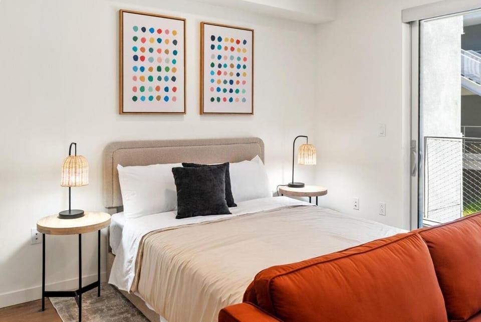 Studio: West Hollywood - World Class Amenities Apartment in West Hollywood