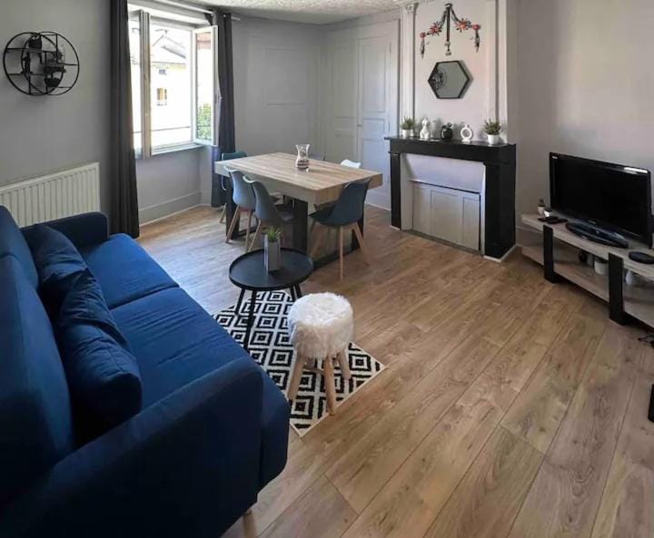 Gîte Cosy - 72m2 - Hyper Centre - Tout équipé House in Auvergne-Rhône-Alpes