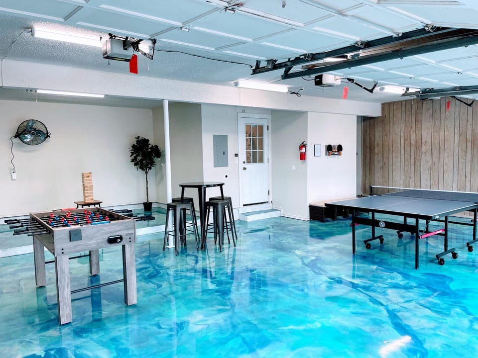 Game Room, Table tennis
