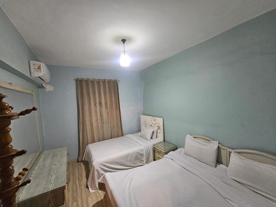 Simple side sea view -families only Apartment in Alexandria