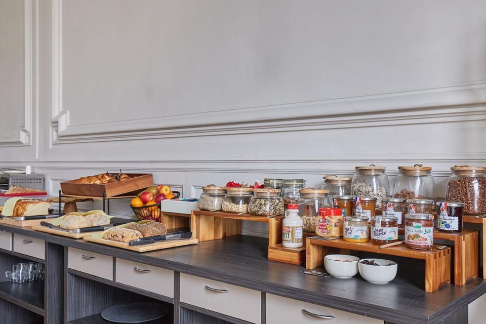 Food and drinks, Breakfast, Continental breakfast