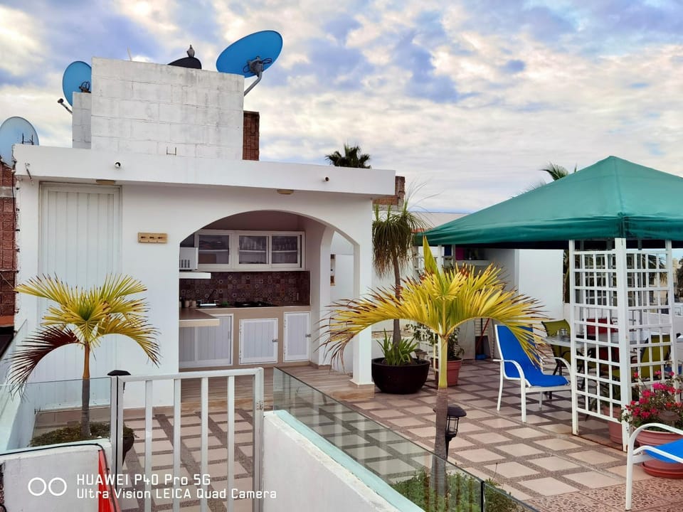 Apto con Terraza privada muy cerca de Playa Apartment in Mazatlan