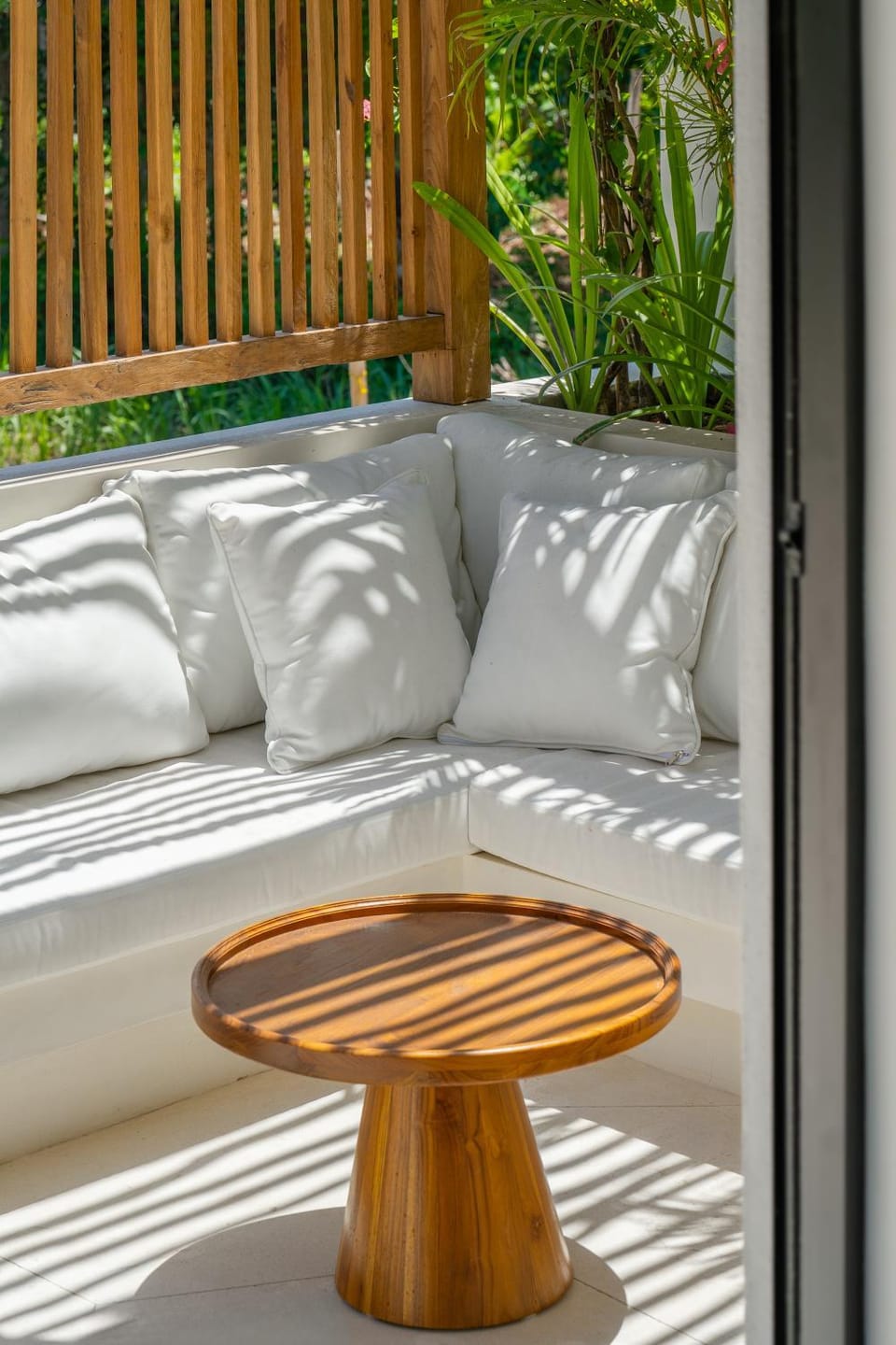 Villa Lago - Modern Tropical 1BR Villa Nestled in Bingin Villa in Bali