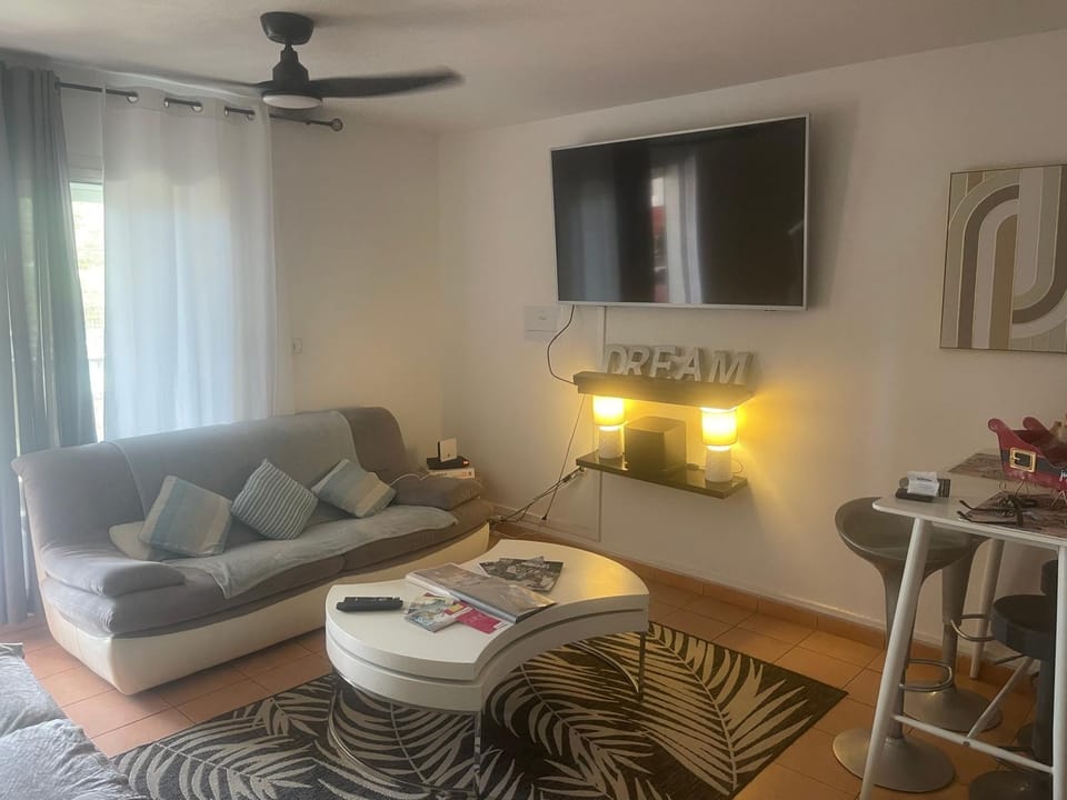 Communal lounge/ TV room, Living room, Lounge or bar, Seating area