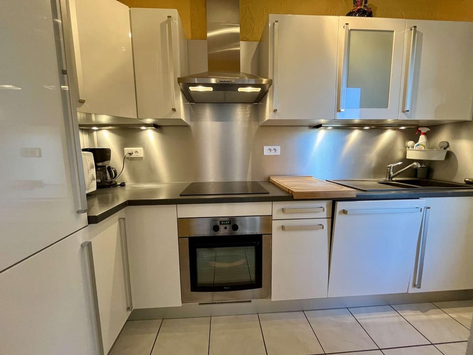Appartement climatisé à Cavalaire-sur-Mer, 2 pièces, parking privé, proche plages et commerces - FR-1-226B-181 Apartment in Cavalaire-sur-Mer