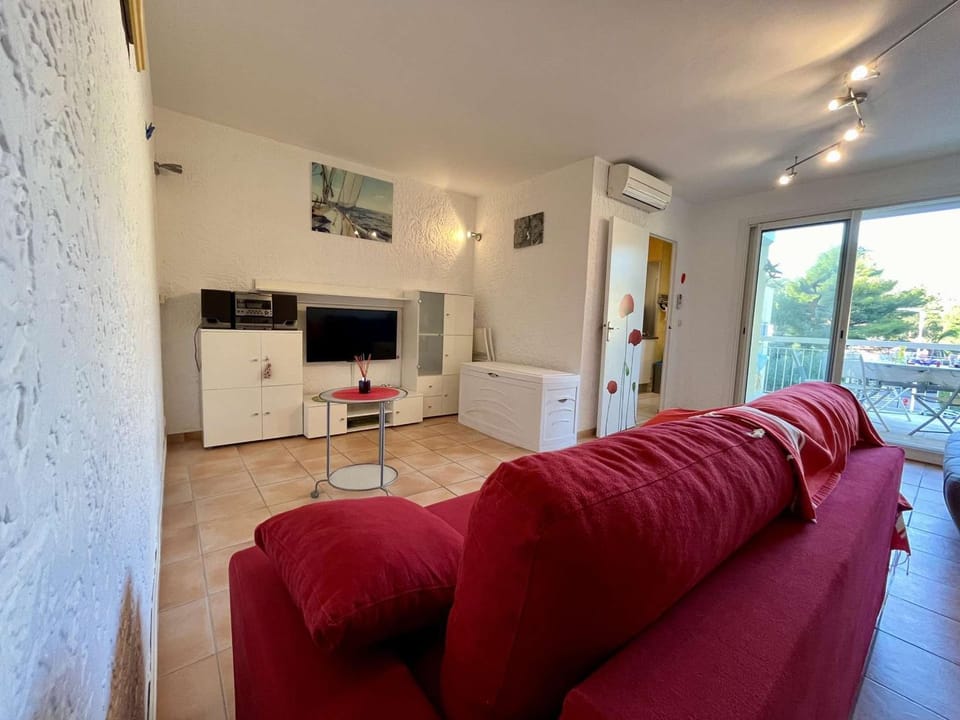 Appartement climatisé à Cavalaire-sur-Mer, 2 pièces, parking privé, proche plages et commerces - FR-1-226B-181 Apartment in Cavalaire-sur-Mer