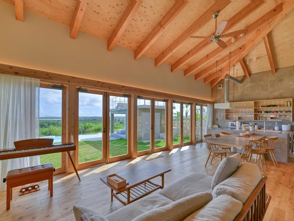 Living room, Dining area