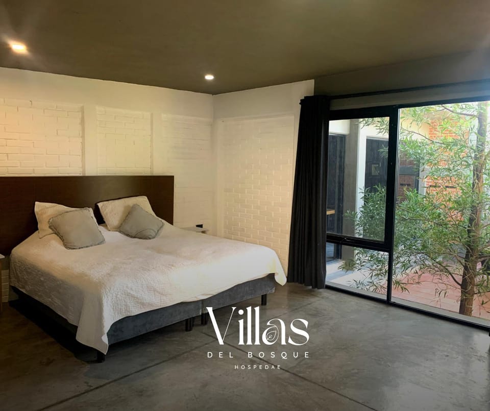 Bed, Bedroom, Garden view
