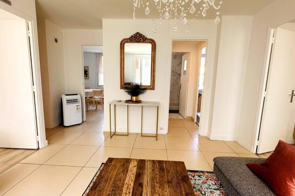 Appartement 3 chambres + parking à Lyon 7 Apartment in Lyon