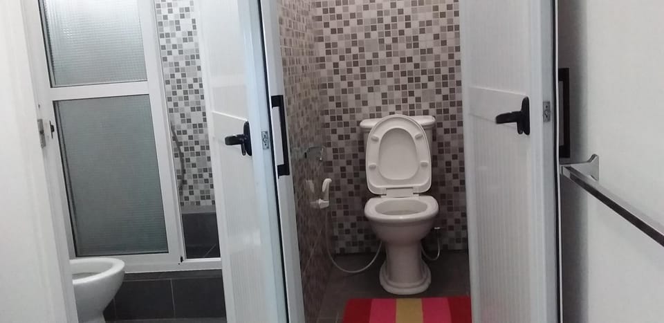 Toilet, Bathroom