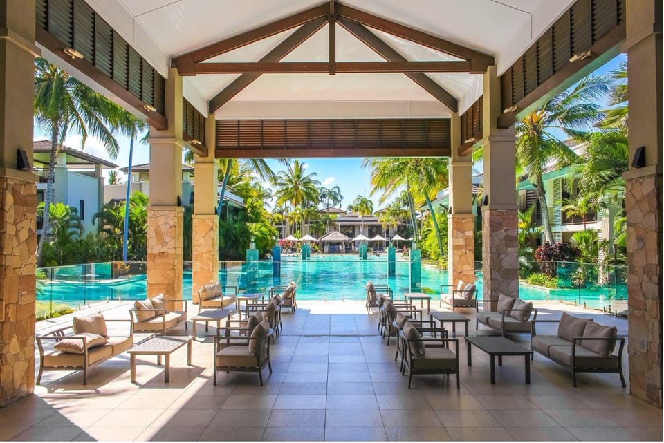 Property building, Restaurant/places to eat, Swimming pool