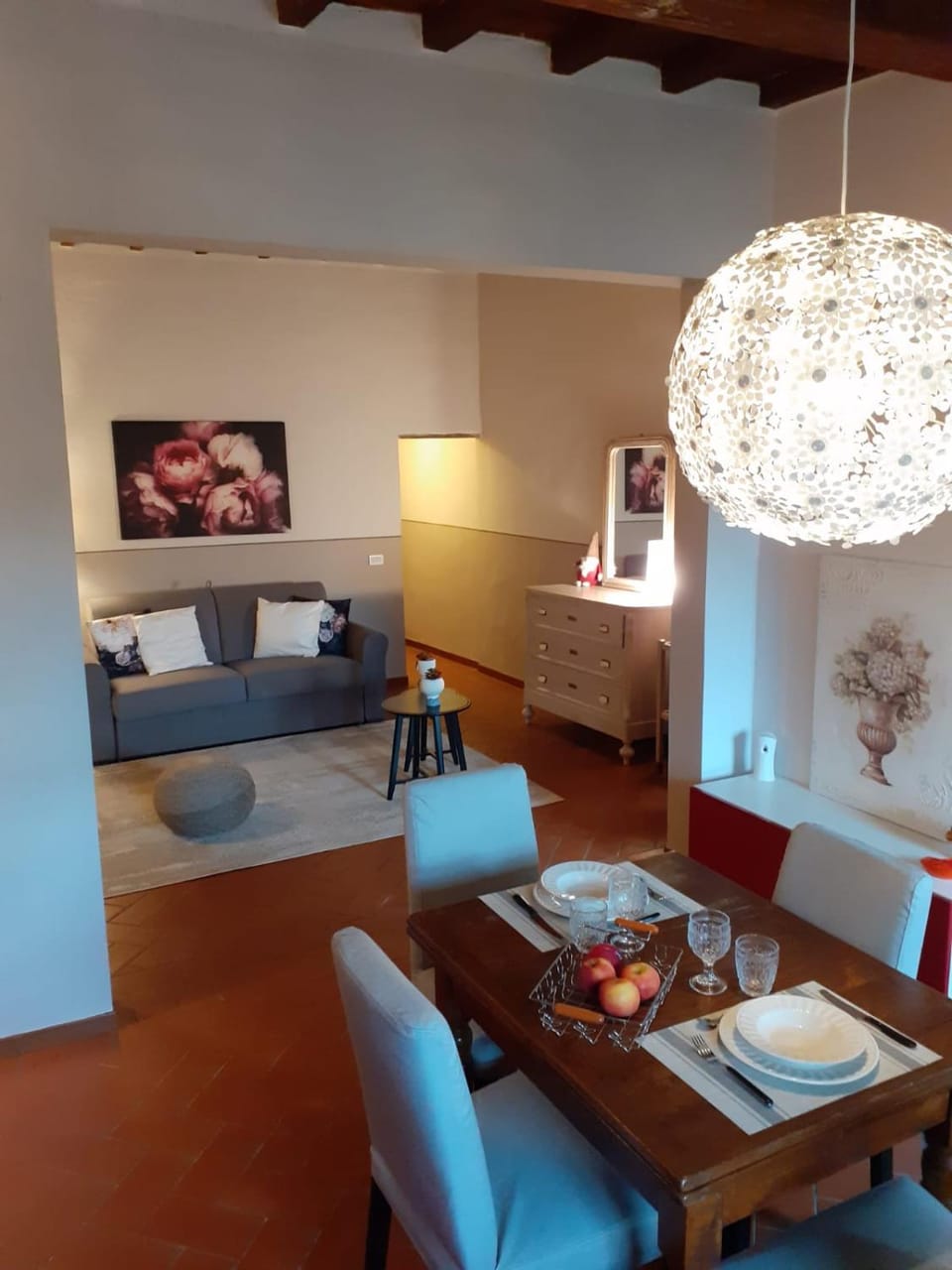 Seating area, Dining area