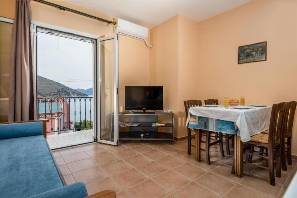 MAKRIS HOUSE- APARTMENT PANORAMA Apartment in Agia Effimia