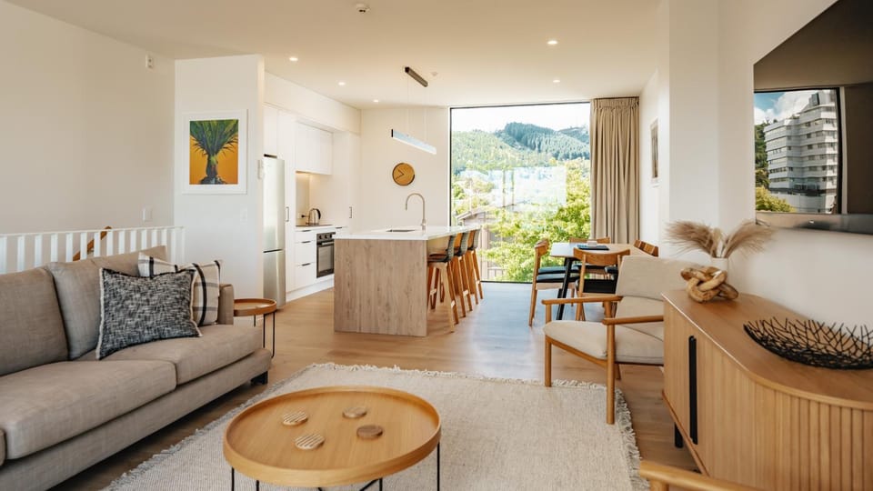 Kitchen or kitchenette, Living room, Dining area
