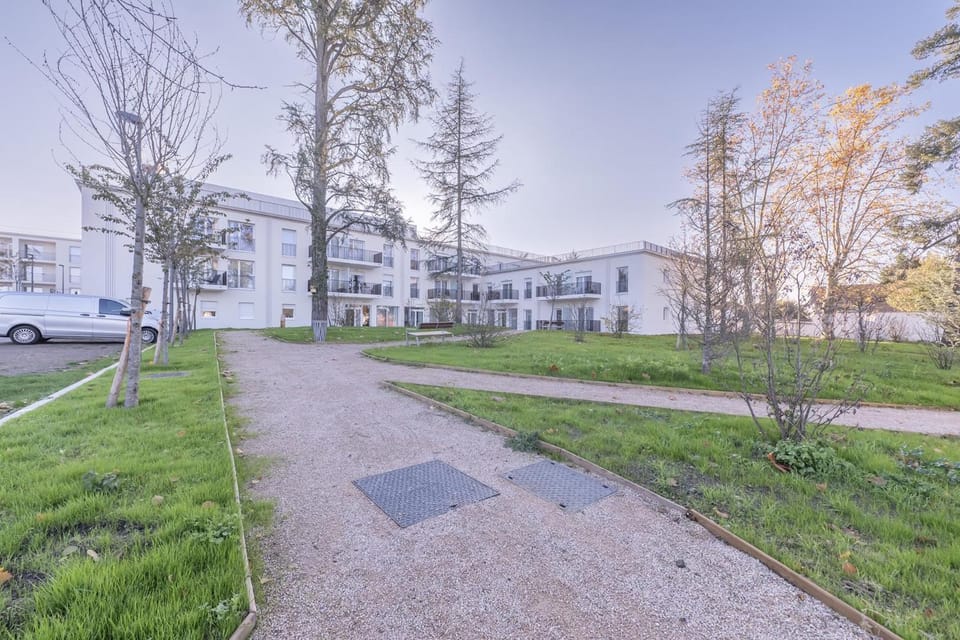 Property building, Garden, Garden