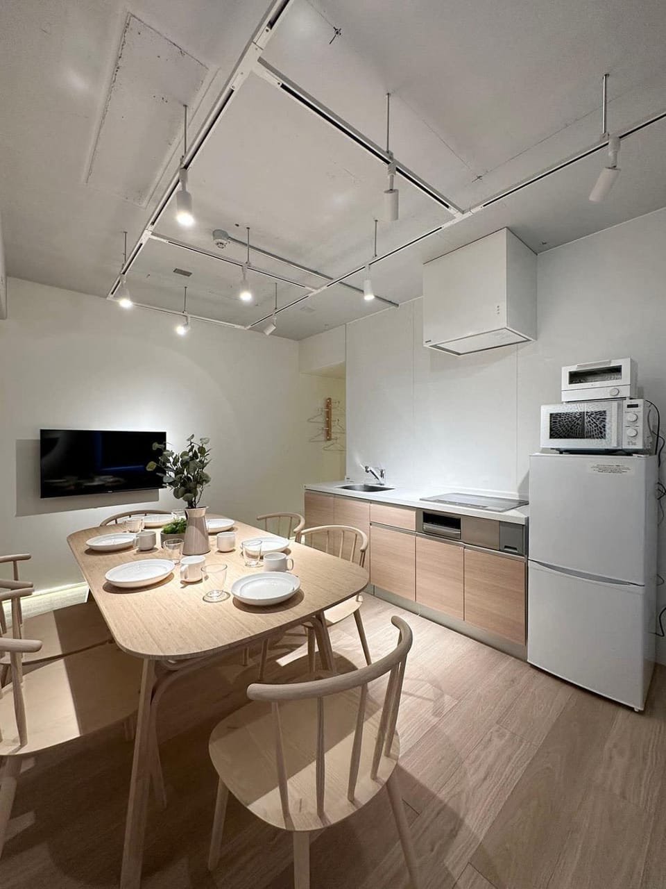 Art Bldg by b hotel - Modern 2BR City Center for 8ppl Apartment in Hiroshima