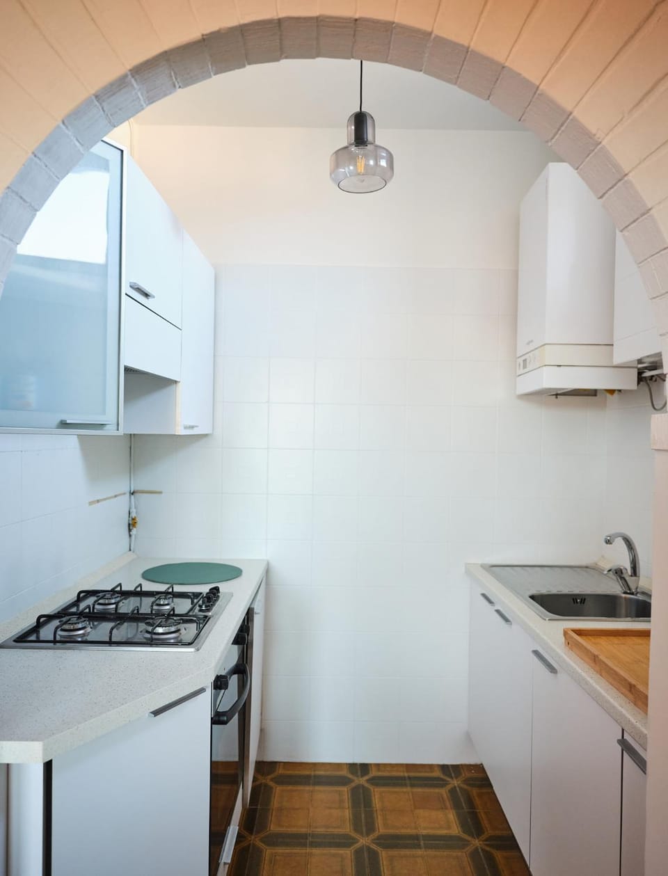 Kitchen or kitchenette, pet friendly, stove