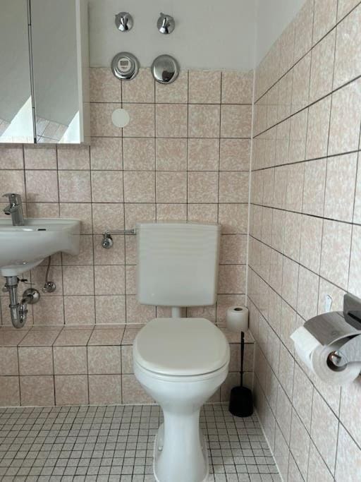 Toilet, Bathroom