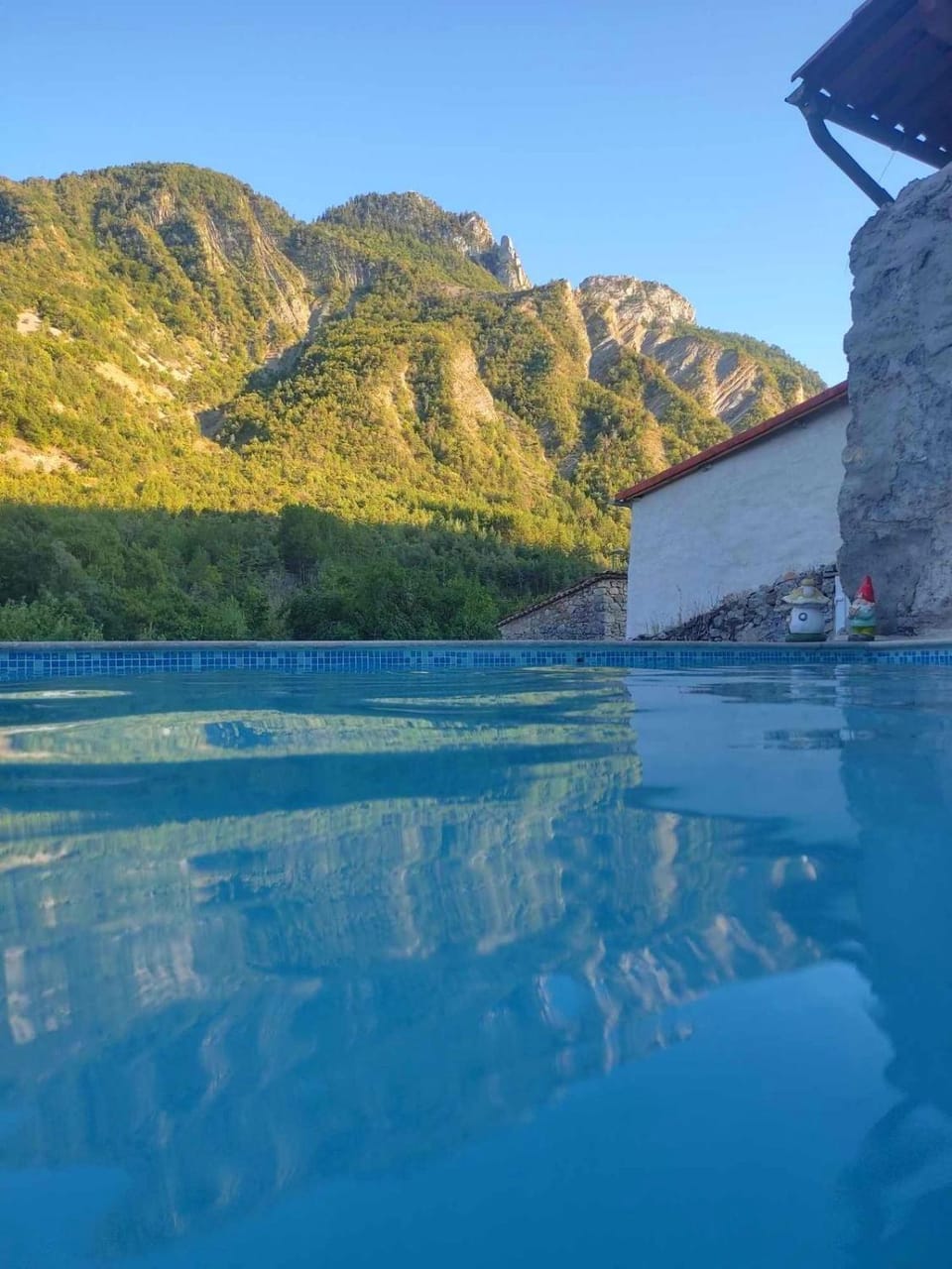 Mountain view, Swimming pool