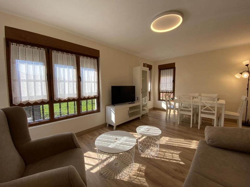 Bird's eye view, Living room