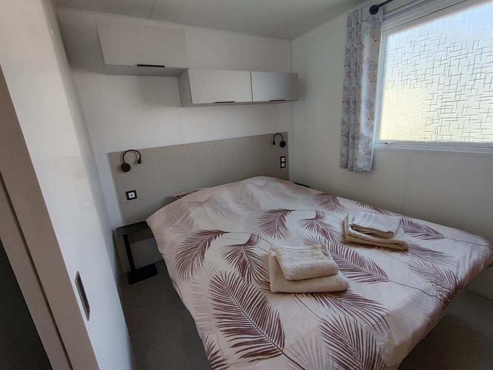 Mobile home à Mimizan géré par un particulier Campground/ 
RV Resort in Mimizan